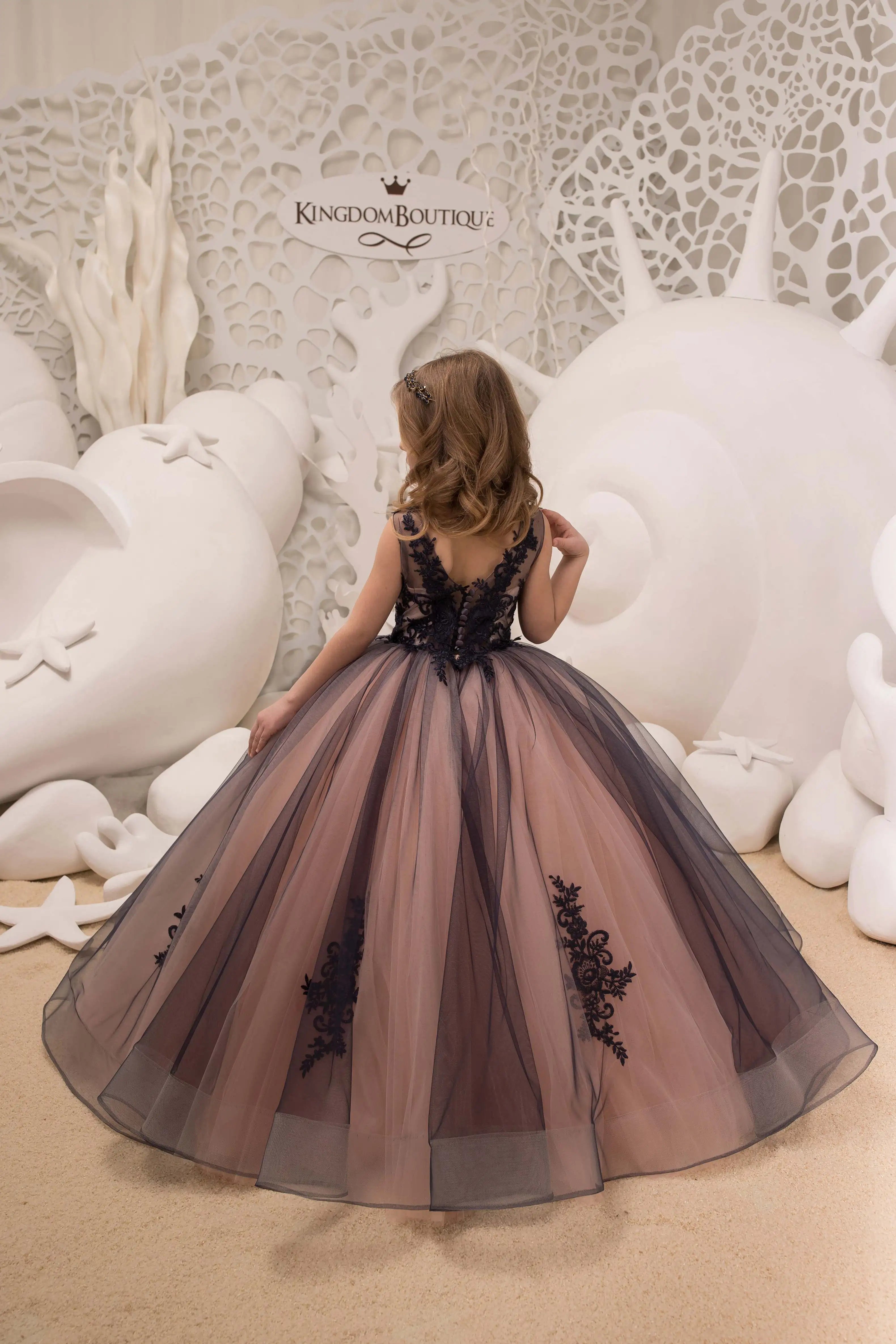 Flower Girl Dress Children's Lace Applique Ball Gown Holiday Dance Long Elegant Dress